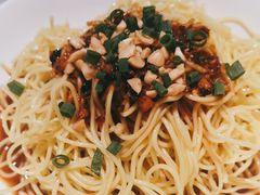 -渝信川菜 · 川味家常菜(财富购物中心店)