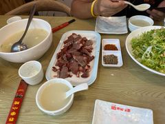 -乔家小院•本地小海鲜•非遗驴肉(万年泉路店)