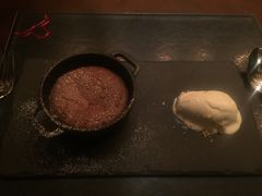 -恰餐厅及酒吧 CHAR Bar & Grill (北京丽都皇冠假日店)
