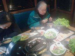 -七甲山烤肉(长白山奇石山珍根艺一条街店)