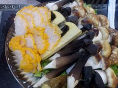 -香香腊排骨.野生菌火塘总店(束河店)