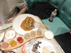 -小董哥烤串·爆汁大油边(故宫店)