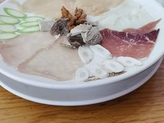 -桥香园过桥米线(国贸店)