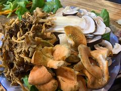 -香香腊排骨.野生菌火塘总店(束河店)