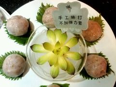 自制爆浆手打虾丸-捞王猪肚鸡火锅(昆山店)