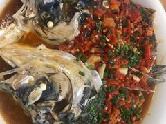 剁椒鱼头-万景饭店·鱼街农家菜