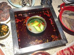 -二荆条·蜀鲜汇城市森林火锅