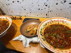 -钟方模白家肥肠粉(春熙店)