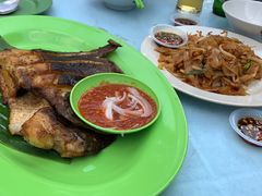 -明记烧鱼美味店