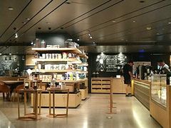 -星巴克臻选(国贸商城首店)