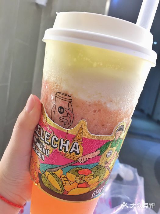 LELECHA乐乐茶(新街口大洋店)草莓桃子酪酪图片