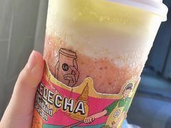 草莓桃子酪酪-LELECHA乐乐茶(新街口大洋店)