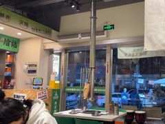 -山野的朋友露营炭火烤肉