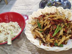 -江城燕子大排档(江汉路步行街店)