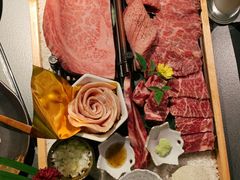 -铭牛烧肉·和牛海鲜自助(高新月牙湖店)