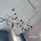 大众点评中了霸王餐。很幸运的。环境还可以。以白色调为
