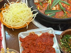 -黔有有贵州酸汤夺夺粉火锅(五味十字店)