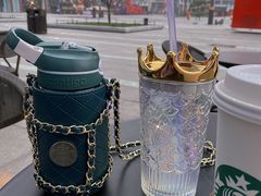 -星巴克(西安曲江银泰店)