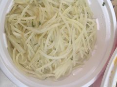 -有红鸡毛店·川菜(建设路店)