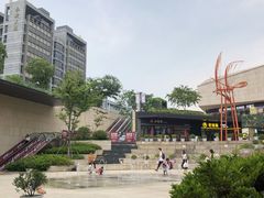 -易生活购物公园
