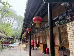 -土砂锅生态山庄·非遗砂锅雅鱼