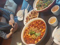 -万重锦·人文川菜馆(骡马市店)