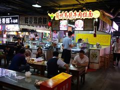 大堂-食上东新街美食街区(民乐新都会店)