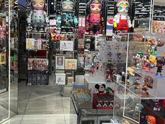 -泡泡玛特POPMART(侨福芳草地店)