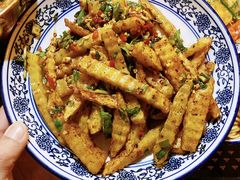 -蜗牛小馆醉乡民谣云南菜(惠新西里店)