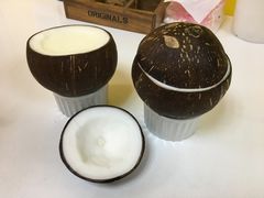 -志龙皇冠吃货椰子铺