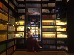 -钟书阁(松江泰晤士小镇店)