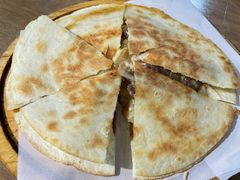 牛肉芝士薄饼-艾蜜西餐厅(梅园店)