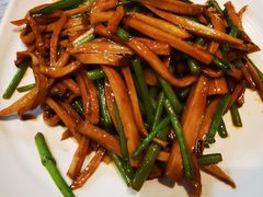 -六泰居·尔滨地标·东北菜(泰山路店)