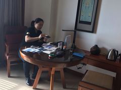 -三亚湾海居铂尔曼度假酒店