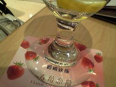 10-03-14_20-20-哈根达斯(美罗城店)