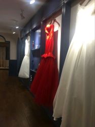 -Lady  Jane高端婚纱礼服馆