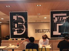 大堂-麦当劳(开平潭江店)