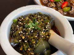 烧辣子拌皮蛋-川流不息·地道川菜·小龙虾(松东路店)