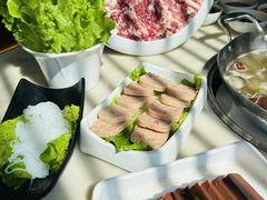 -左庭右院鲜牛肉火锅(浦江欢乐颂店)