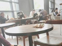 -星巴克(杭州湖滨银泰E区店)