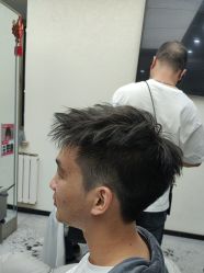 -相约芊艺护肤造型