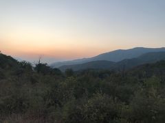 -鬼笑石后山停车场