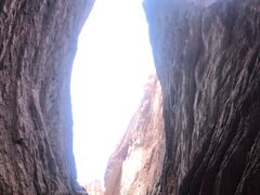 -天山神秘大峡谷