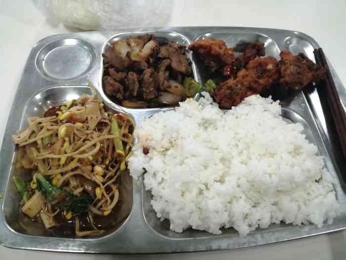 长春理工西区学生第三食堂-"怎么我们学校食堂也有可以评价的,不过真