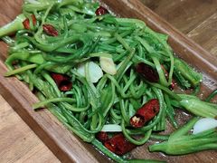 -隔壁老王·家常云南菜(皇冠店)