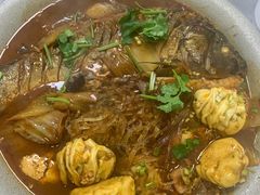 德莫利炖活鱼-李记饺子·熏酱东北菜(欢乐谷店)