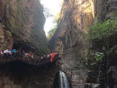 -龙潭大峡谷