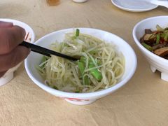 芹菜肉丝土豆丝-红色湘菜馆(春风店)