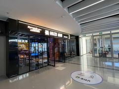 -HUZI虎滋精酿餐吧(京西大悦城店)