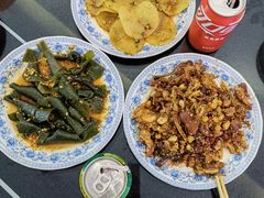 -鸿运兔·手撕烤兔(天府广场店)